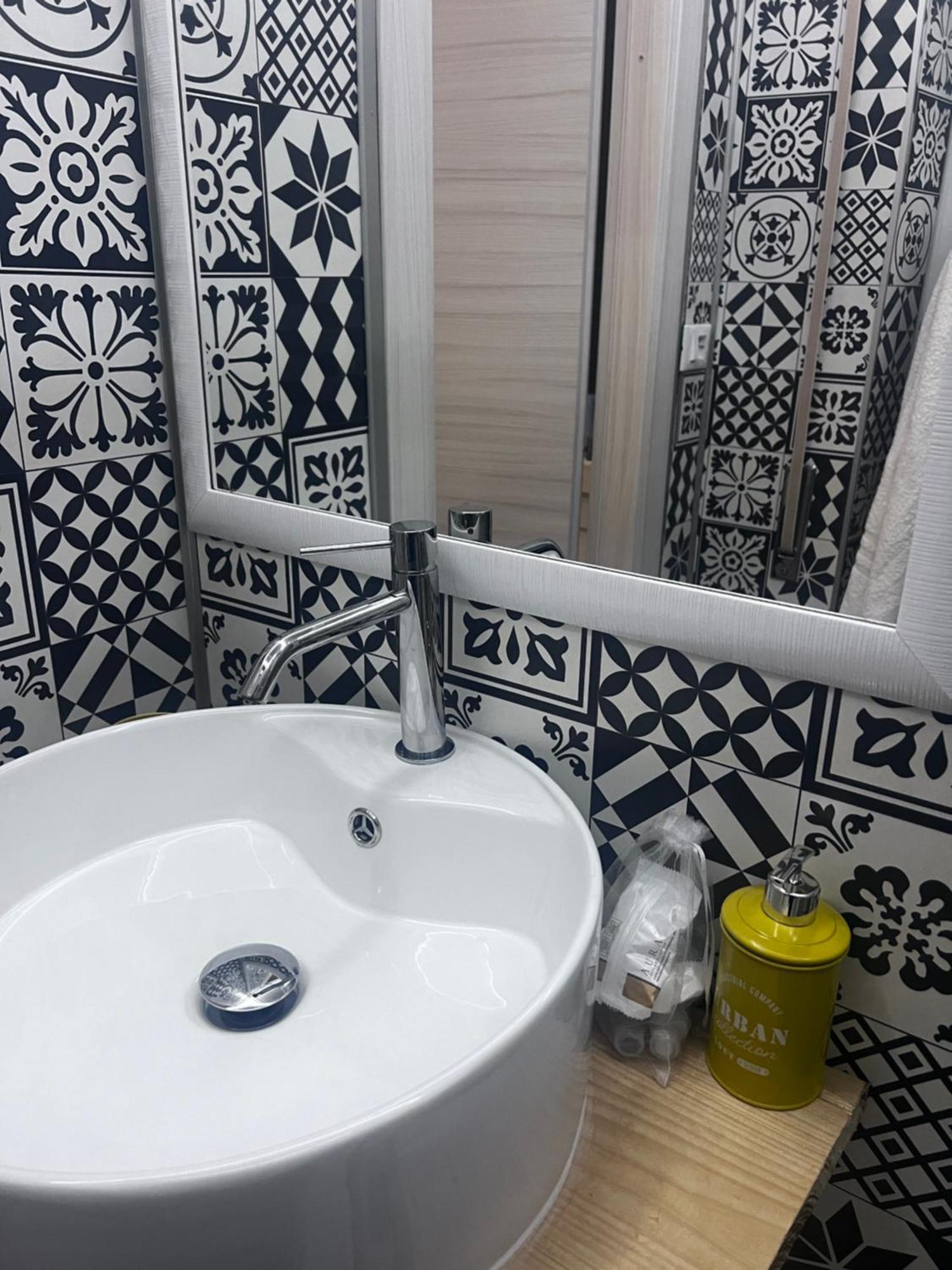 Le Cinque Vele Water Front Luxury House Apartment